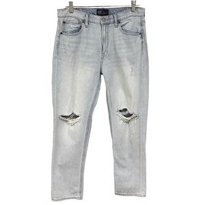 GAP sz 6/28 Jeans Distressed Ripped Knees Boyfriend Light Wash Blue Denim